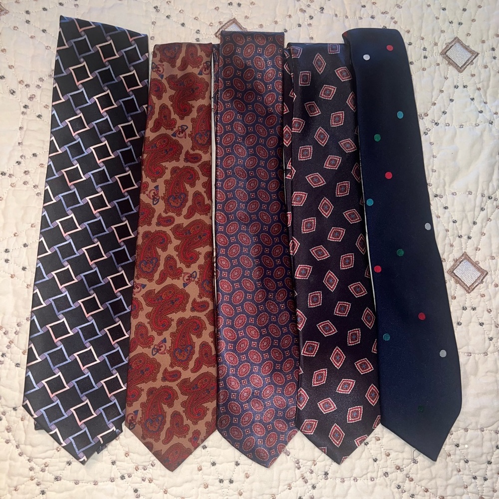 Bundle of 5 Vintage Assorted Ties